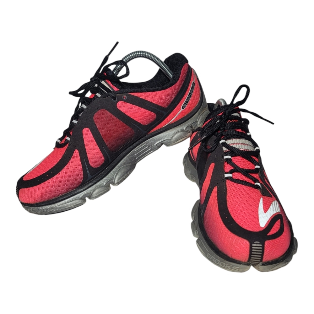 Brooks Size 10M Pink Black Rubber Lace Up‎ Casual Running Sport Shoes Women SB5